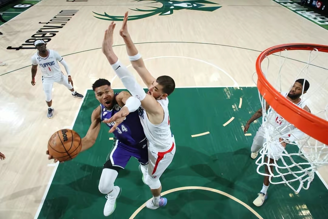 AYX官网登录包含Ning重要时刻出色发挥，西班牙队带队取胜！热度持续攀升的词条